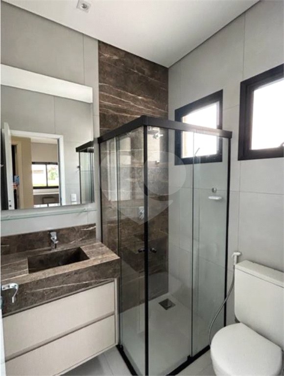 Casa à venda com 3 quartos, sendo 1 suíte, no condomínio Residencial Lagos D Icarai, Salto - SP