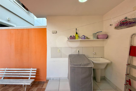 Sobrado à venda com 3 quartos, sendo 1 suíte, em Campo Grande, São Paulo, SP