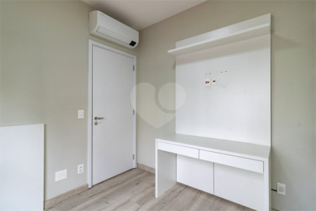 Apartamento à venda com 3 quartos, sendo 1 suíte,  em Perdizes, São Paulo, SP