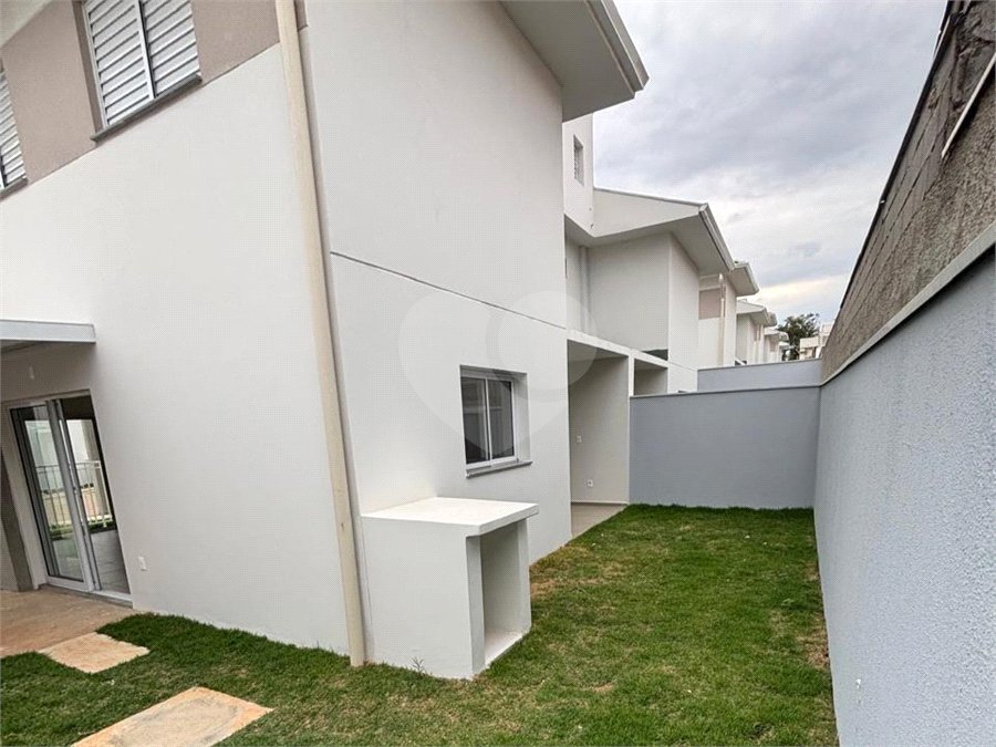 Casa à venda ou para alugar com 3 quartos, sendo 1 suíte,  no condomínio Residencial Villa Flora, Votorantim - SP