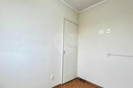 Apartamento à venda com 3 quartos, sendo 1 suíte,  em Vila Campestre, São Paulo, SP