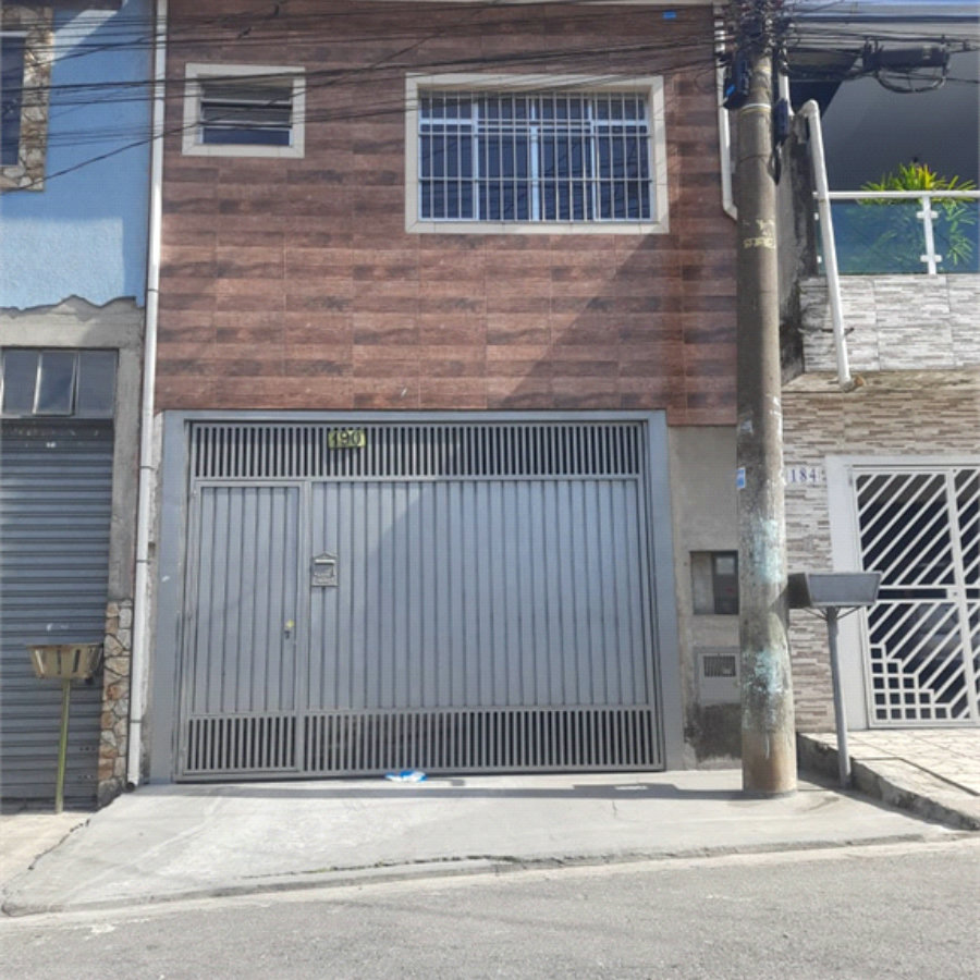 Sobrado à venda com 1 suíte em Jardim Luciana, Itaquaquecetuba, SP