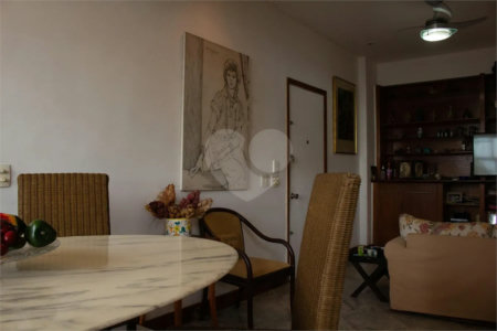 Apartamento à venda com 3 quartos, sendo 1 suíte, em Copacabana, Rio de Janeiro, RJ