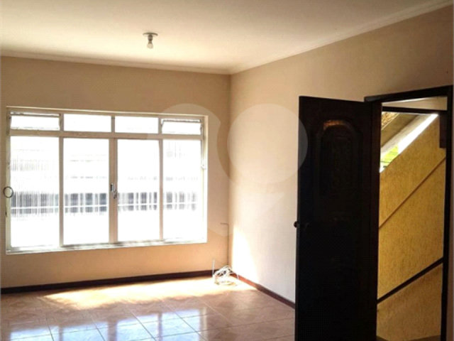 Sobrado à venda com 3 quartos, sendo 1 suíte,  em Jabaquara, São Paulo, SP
