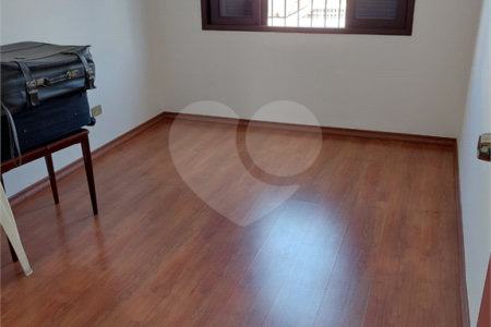 Sobrado à venda com 3 quartos, sendo 1 suíte, em Vila Mascote, São Paulo, SP