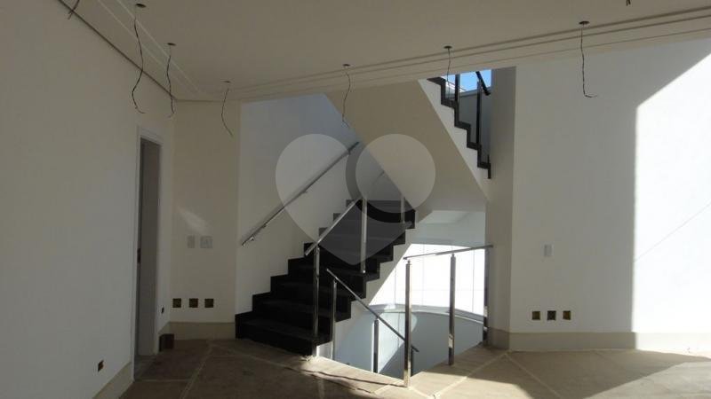 Casa à venda com 3 suítes no condomínio Villa Castanheira, São Paulo - SP