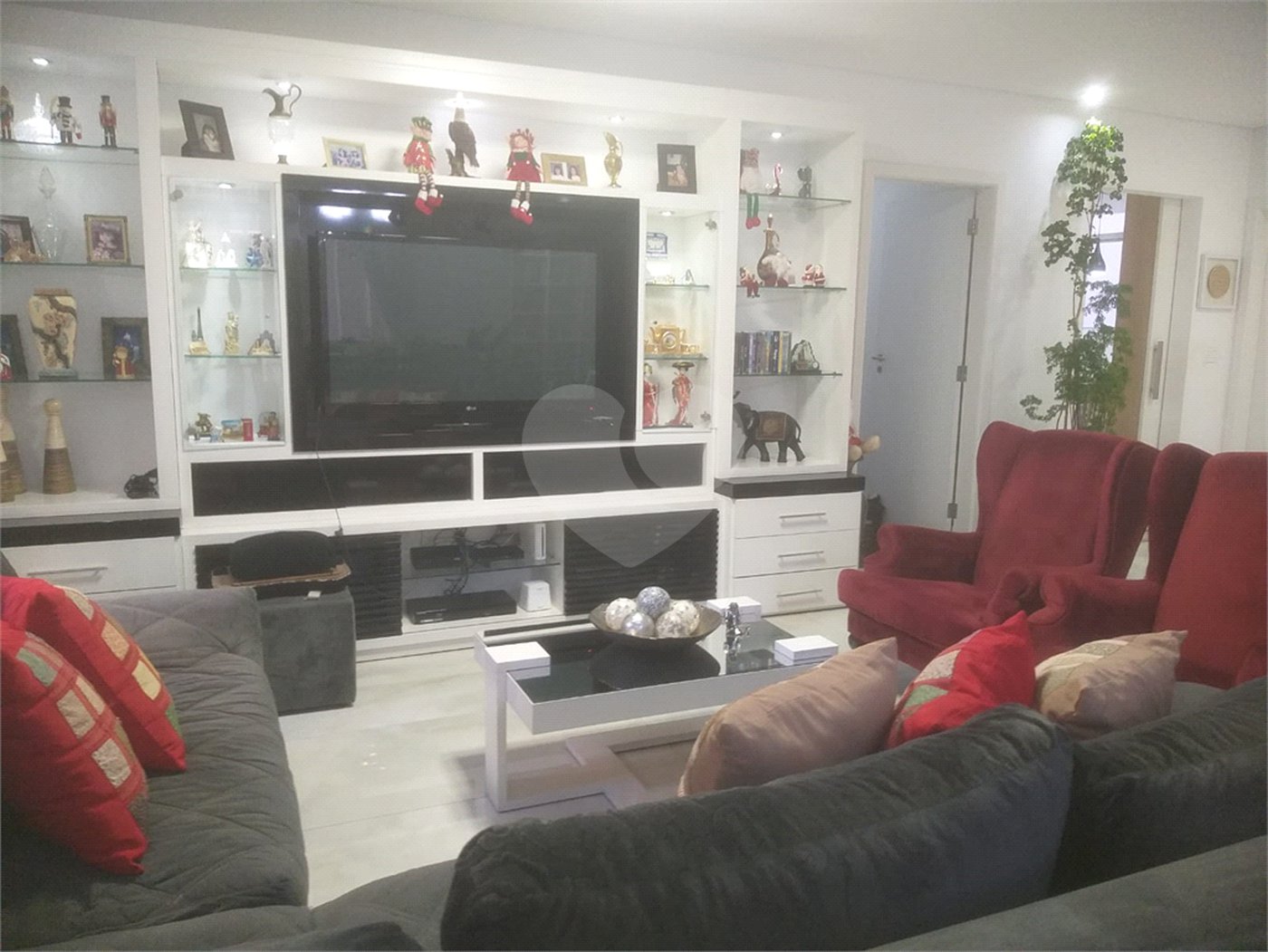 Apartamento à venda com 3 quartos, sendo 1 suíte, em Paraíso, São Paulo, SP