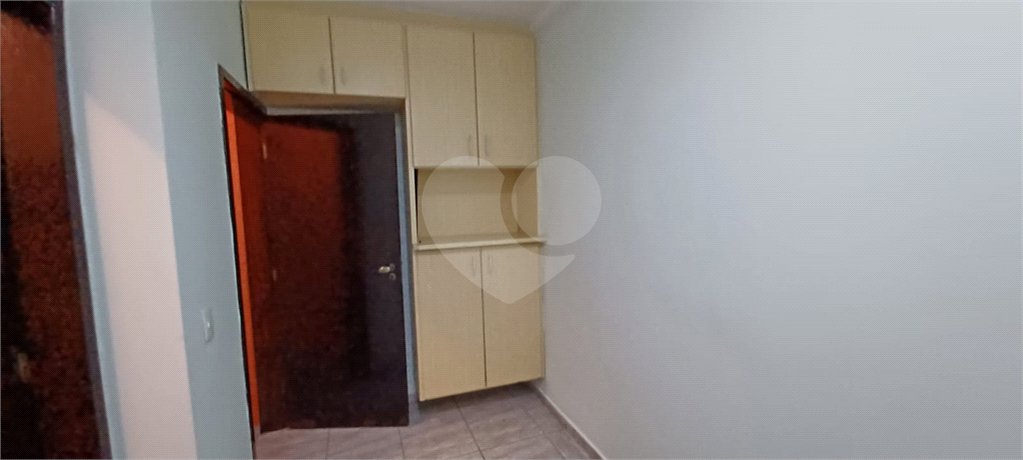 Sobrado à venda com 3 quartos, sendo 1 suíte, em Parque Renato Maia, Guarulhos, SP
