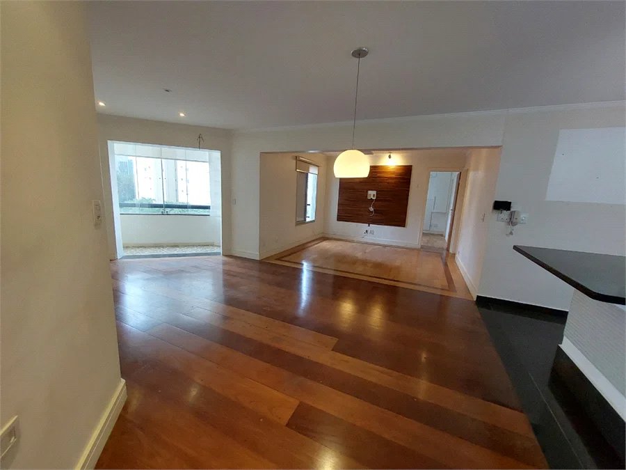 Apartamento à venda com 2 suítes em Vila Gertrudes, São Paulo, SP
