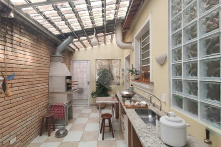 Sobrado à venda com 3 quartos, sendo 1 suíte, em Cambuci, São Paulo, SP