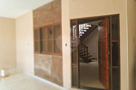 Sobrado à venda com 3 quartos, sendo 1 suíte, em Jardim Colonial, Indaiatuba, SP