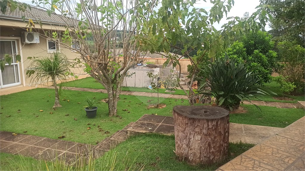 Casa à venda com 3 quartos, sendo 1 suíte, no condomínio Serra da Estrela, Atibaia - SP