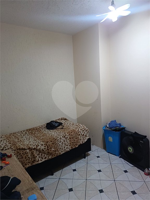 Casa à venda com 3 quartos, sendo 1 suíte,  em Jardim Santa Mônica, São Paulo, SP
