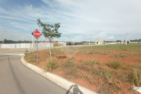 Terreno à venda em Jardim Cruzeiro do Sul, Itapetininga, SP