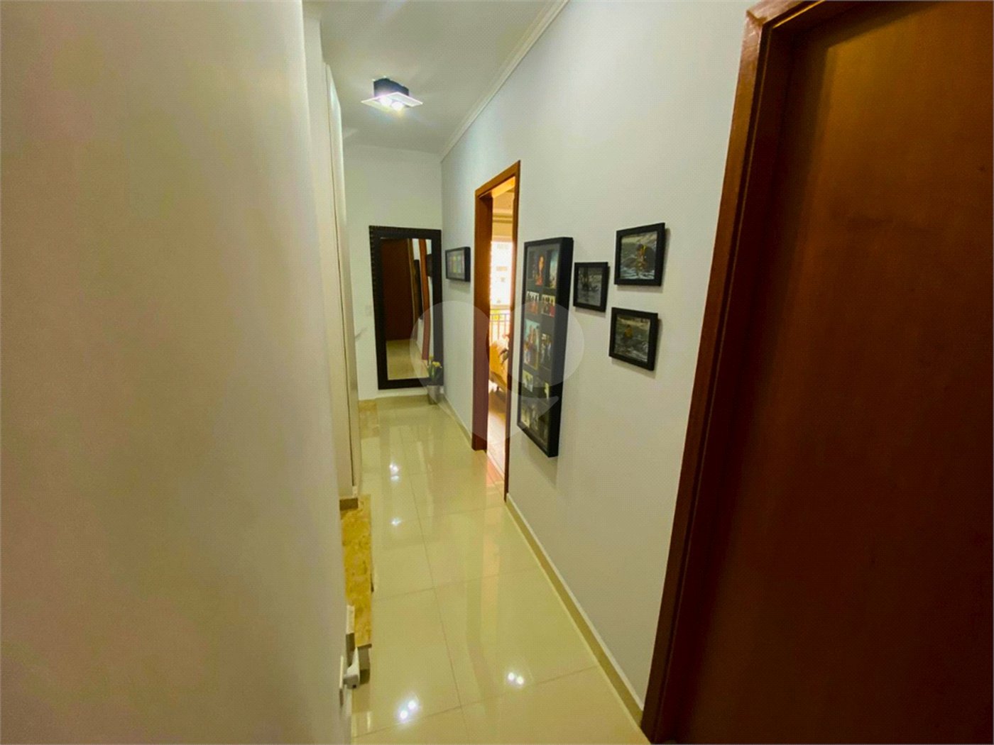 Casa à venda com 3 suítes no condomínio Belle Villle, São Paulo - SP