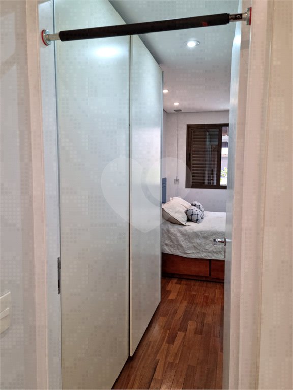 Apartamento à venda com 3 quartos, sendo 1 suíte, em Vila Olímpia, São Paulo, SP