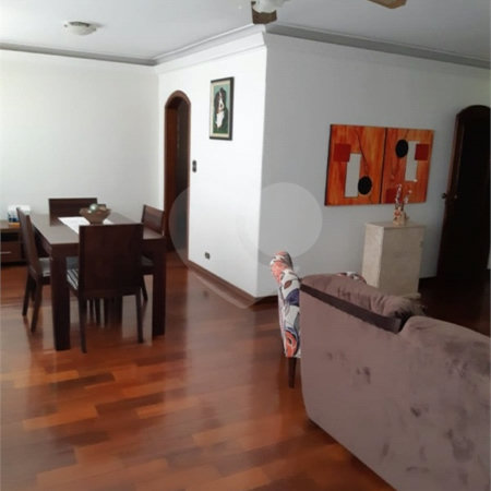 Sobrado à venda com 3 quartos, sendo 2 suítes,  em Vila Paulicéia, São Paulo, SP