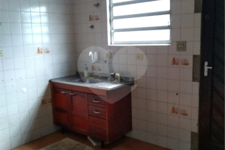 Casa à venda com 3 quartos em Bosque da Saúde, São Paulo, SP