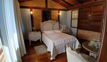 Casa à venda com 4 suítes no condomínio Sausalito, Mairiporã - SP