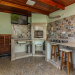 Casa à venda com 3 quartos, sendo 2 suítes,  no condomínio Sagres, São Paulo - SP