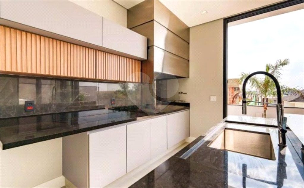 Casa à venda com 3 quartos, sendo 2 suítes,  no condomínio Alphaville Dom Pedro Iii, Campinas - SP