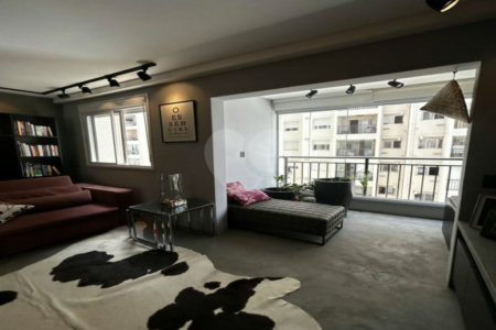 Apartamento à venda com 2 quartos, sendo 1 suíte, em Brás, São Paulo, SP