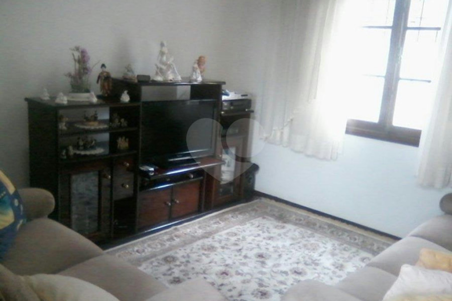 Casa Térrea à venda com 4 quartos, sendo 2 suítes,  em Vila Mazzei, São Paulo, SP