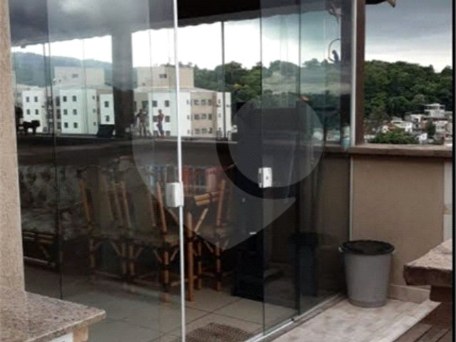 Casa à venda com 3 quartos, sendo 1 suíte, no condomínio Algarve Residencial, São Paulo - SP