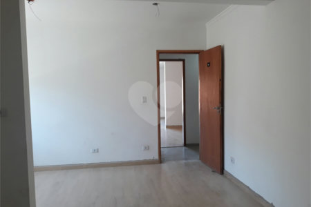 Apartamento à venda ou para alugar com 2 quartos, sendo 1 suíte, em Jardim Flórida, São Roque, SP