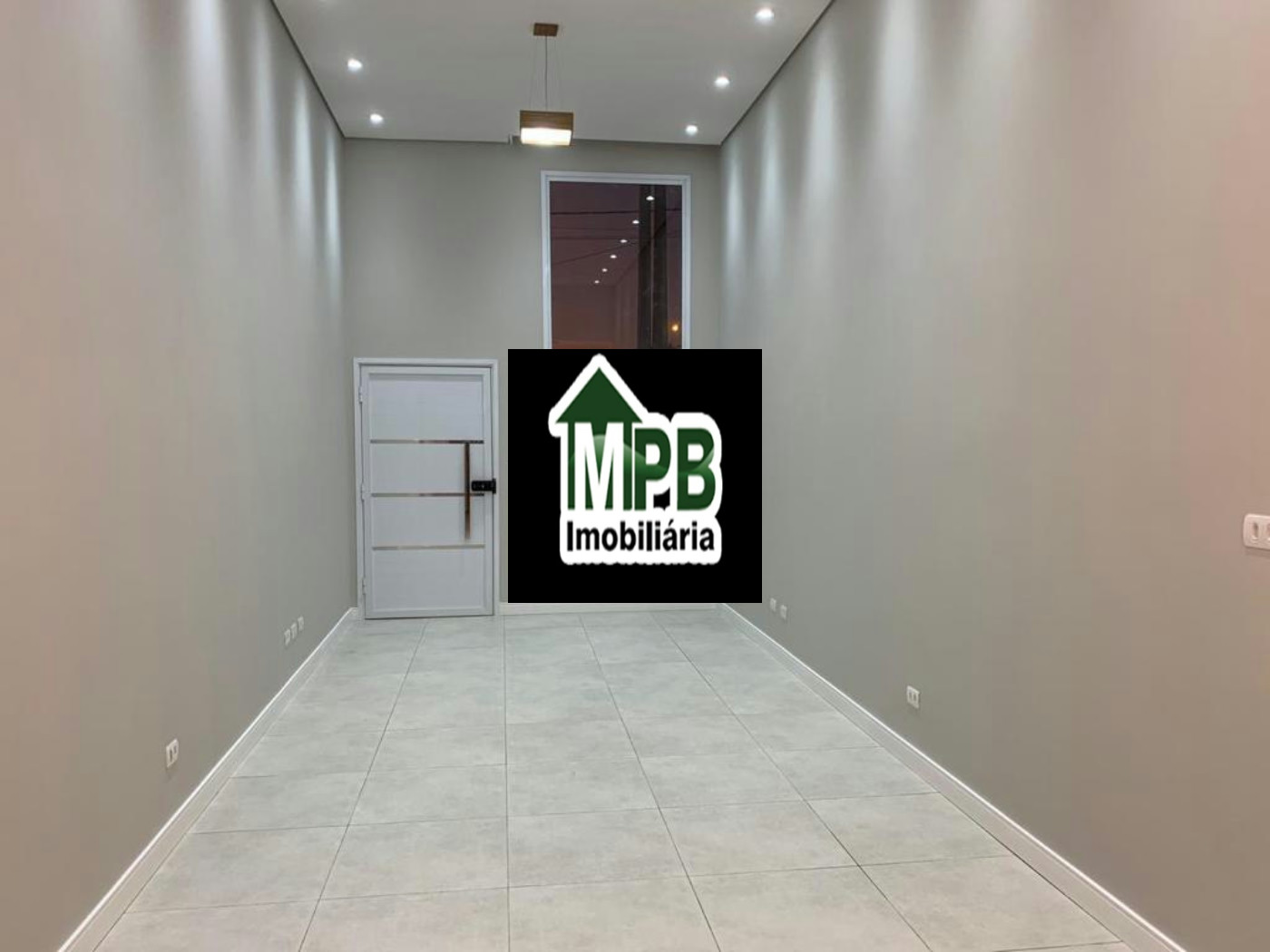 Casa à venda com 3 quartos, sendo 1 suíte, no condomínio Horto Florestal Villagio, Sorocaba - SP