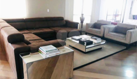 Apartamento à venda com 5 quartos, sendo 4 suítes,  em Bosque da Saúde, São Paulo, SP