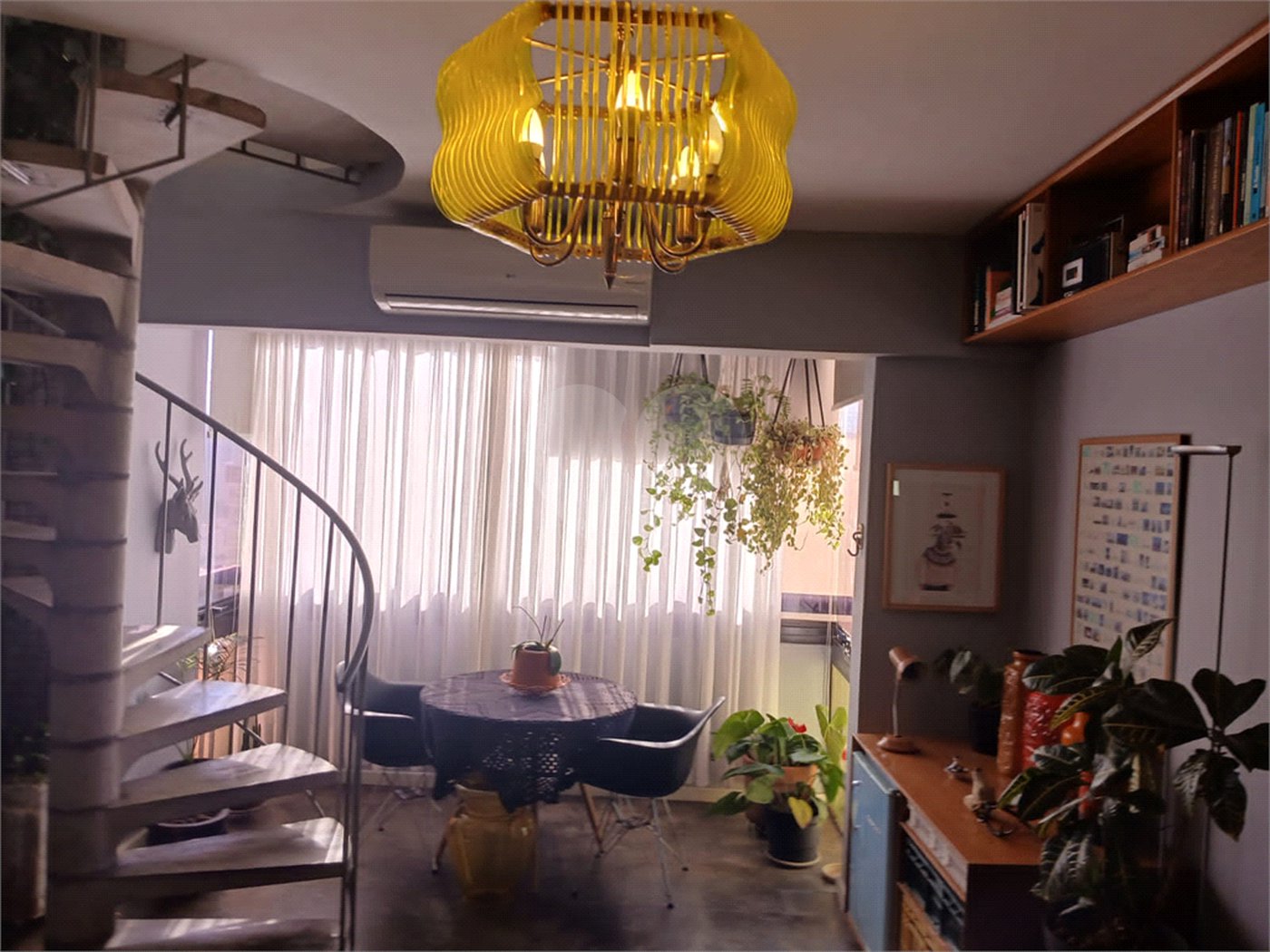 Duplex à venda com 2 suítes em Pinheiros, São Paulo, SP