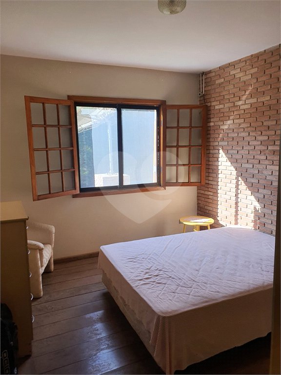 Chácara à venda com 4 quartos, sendo 2 suítes, em Vale dos Pinheiros, Atibaia, SP