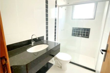 Apartamento à venda com 2 quartos, sendo 1 suíte, em Fluminense, São Pedro da Aldeia, RJ