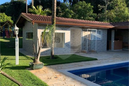 Casa Térrea à venda com 3 quartos, sendo 1 suíte, em Alpes D'ouro, Bom Jesus dos Perdões, SP