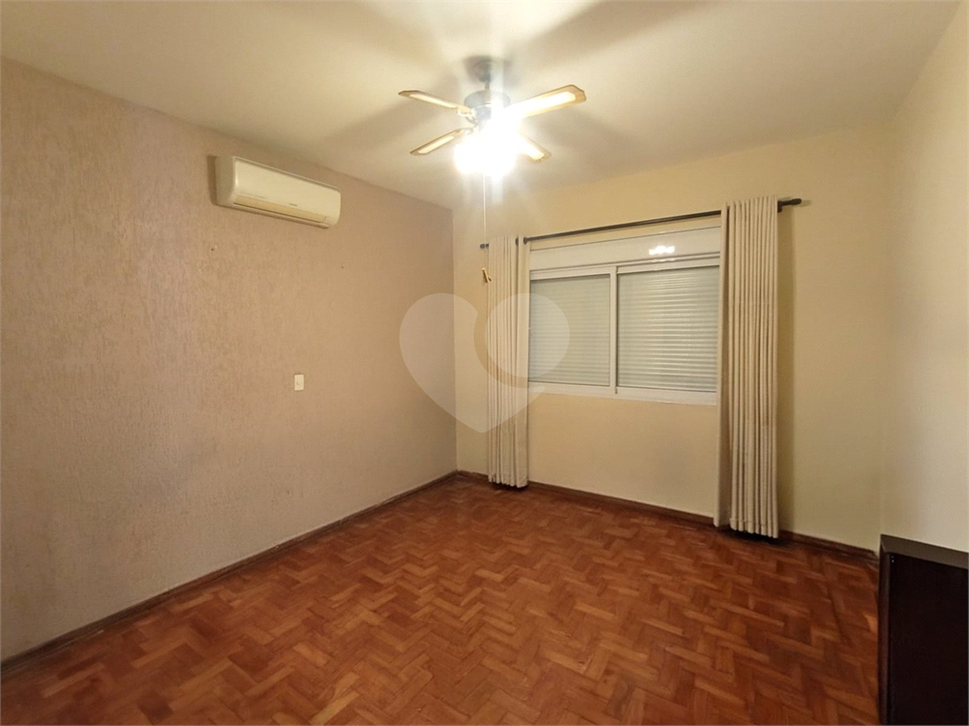 Casa à venda com 4 quartos, sendo 3 suítes,  no Centro, Itapetininga, SP
