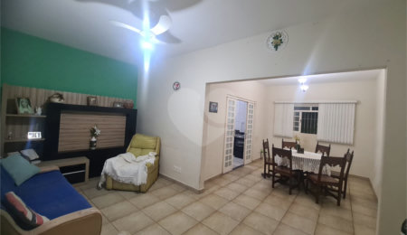 Sala à venda com 2 quartos, sendo 1 suíte,  no Centro, Itapetininga, SP