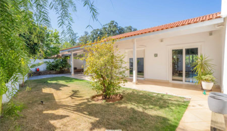 Casa à venda com 3 quartos, sendo 1 suíte,  no condomínio Vinhas da Vista Alegre - Lado Sede, Vinhedo - SP