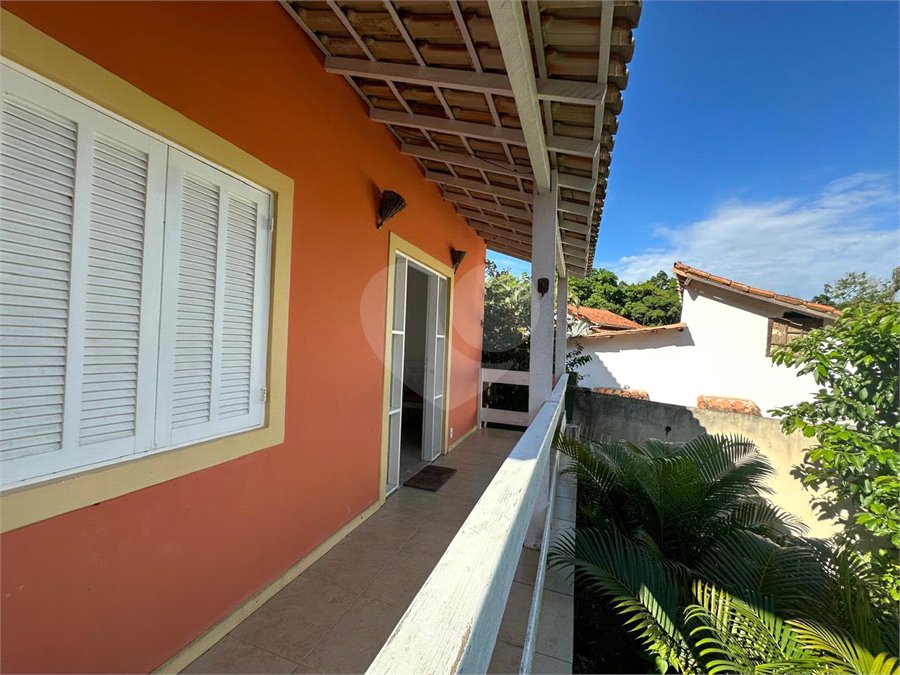 Casa em condomínio à venda com 3 quartos, sendo 2 suítes,  em Peró, Cabo Frio, RJ