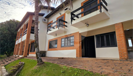 Casa à venda com 4 quartos, sendo 2 suítes,  no condomínio Residencial Vale das Laranjeiras, Indaiatuba - SP