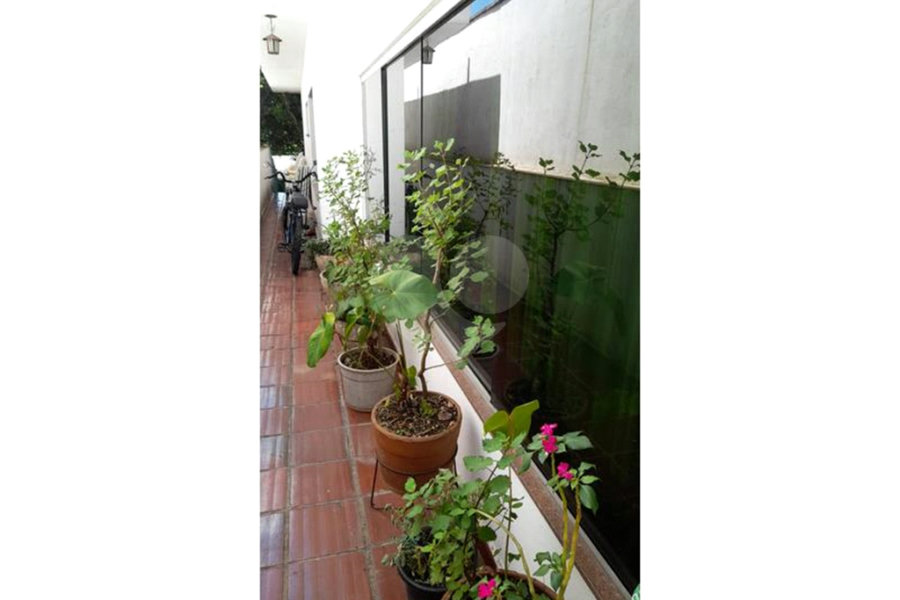 Casa à venda ou para alugar com 5 quartos, sendo 1 suíte, em Vila Romero, São Paulo, SP
