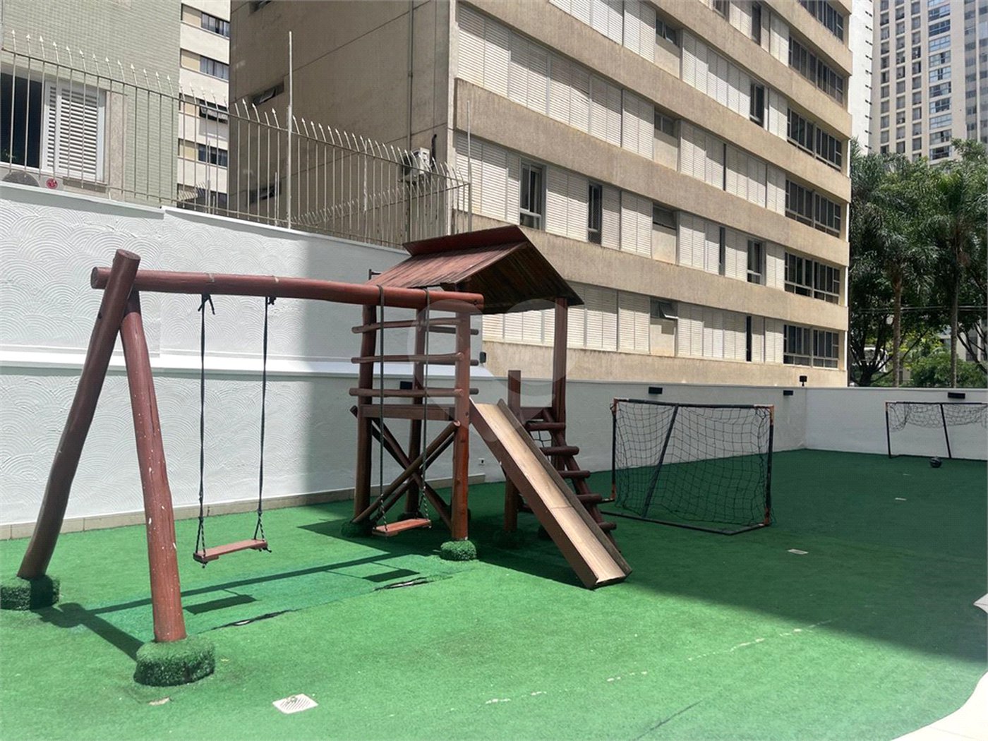 Apartamento à venda com 3 quartos, sendo 2 suítes,  em Bela Vista, São Paulo, SP