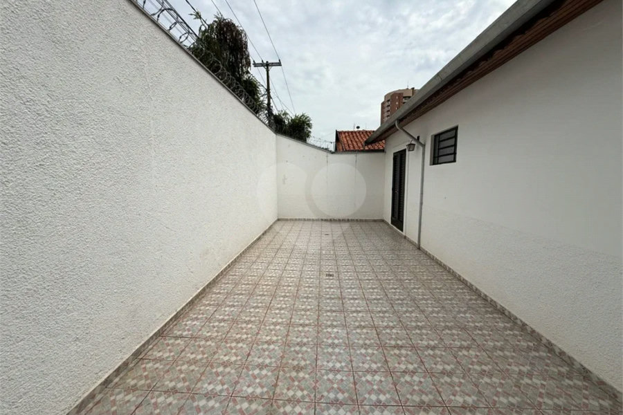 Excelente Casa de Esquina na Vila Monteiro – Oportunidade para Moradia ou Comércio