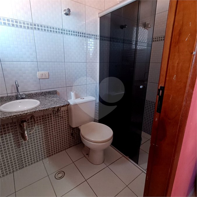 Sobrado à venda com 3 suítes em Vila Nivi, São Paulo, SP
