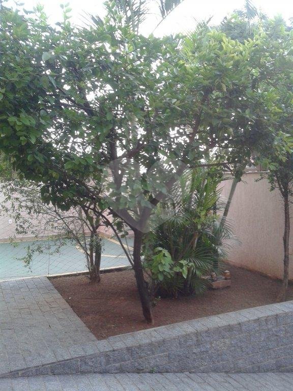 Sobrado à venda com 4 quartos, sendo 3 suítes, em Jardim São Bento, São Paulo, SP