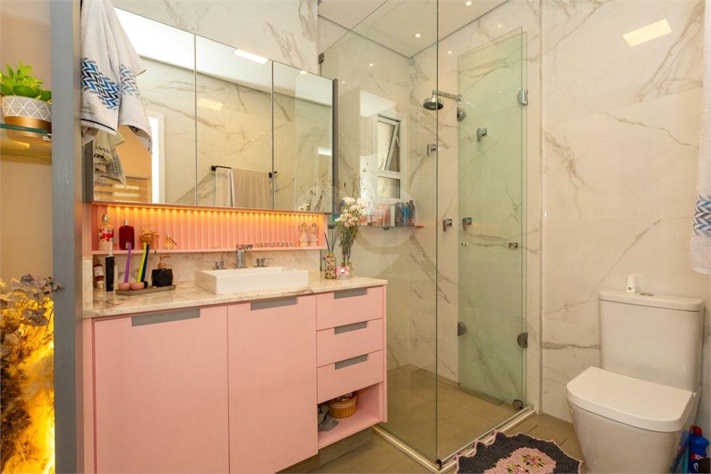 Apartamento à venda com 2 quartos, sendo 1 suíte,  em Cambuci, São Paulo, SP