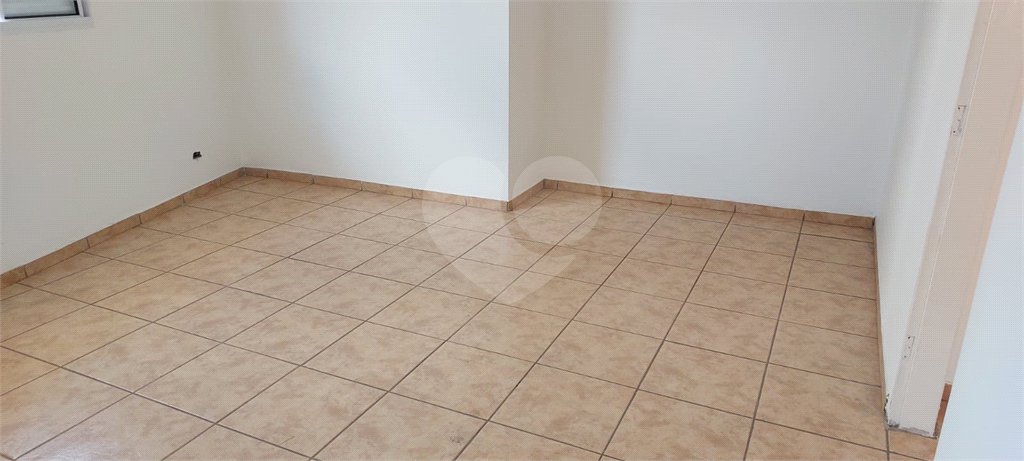 Sobrado à venda com 3 quartos, sendo 2 suítes, em Vila Paulicéia, São Paulo, SP