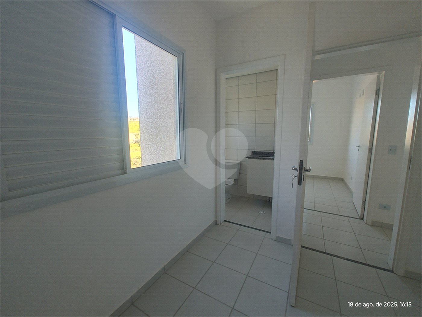 Apartamento para alugar com 3 quartos, sendo 1 suíte,  em Jardim das Palmeiras, Atibaia, SP