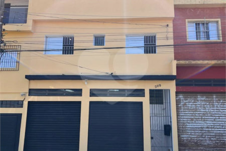 Sobrado à venda com 2 quartos, sendo 1 suíte, em Vila Correa, Ferraz de Vasconcelos, SP