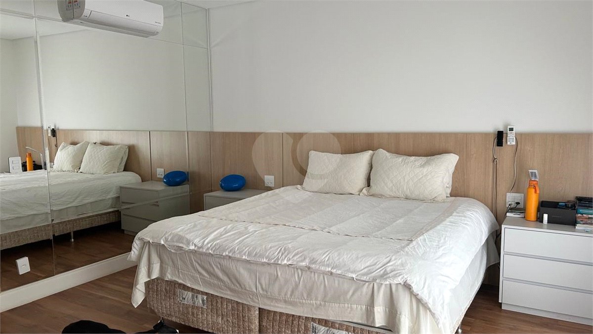 Casa à venda com 5 quartos, sendo 4 suítes,  no condomínio Residencial Vila do Itamaraca, Valinhos - SP
